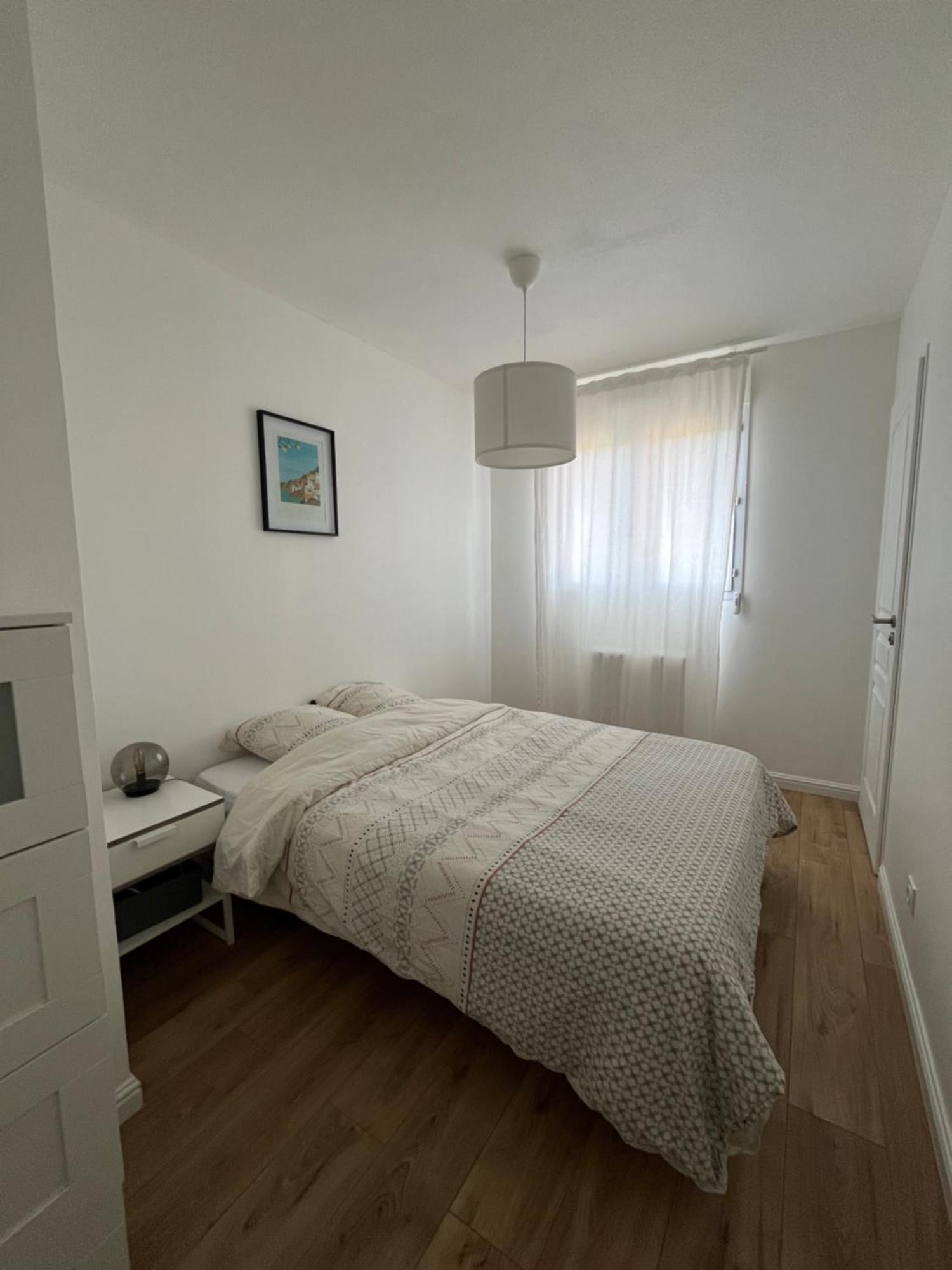 Appartement Cosy Et Confortable Saint-Genis-Laval Bagian luar foto